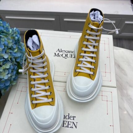Authentic Alexander McQueen Sneakers Shoe Pallets – Wholesale - Ninja Warehouse Liquidator