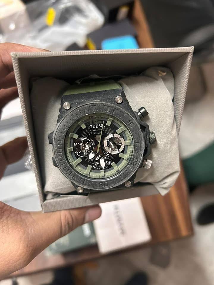 Wholesale Casual Watch Liquidation Pallets - Ninja Warehouse Liquidator